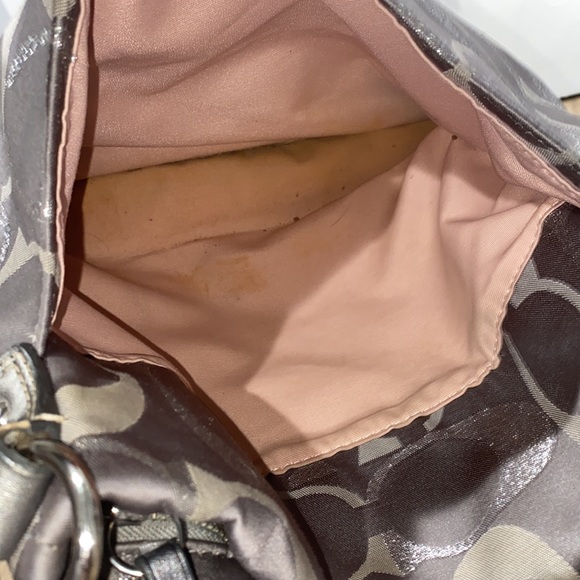 💫 Coach Silver Authentic Shoulder Bag 💫 - Picture 10 of 15